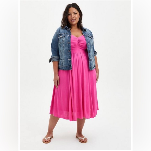 Torrid NWT Size 1 Midi Lenny Smocked Bodice Dress - Picture 1 of 7